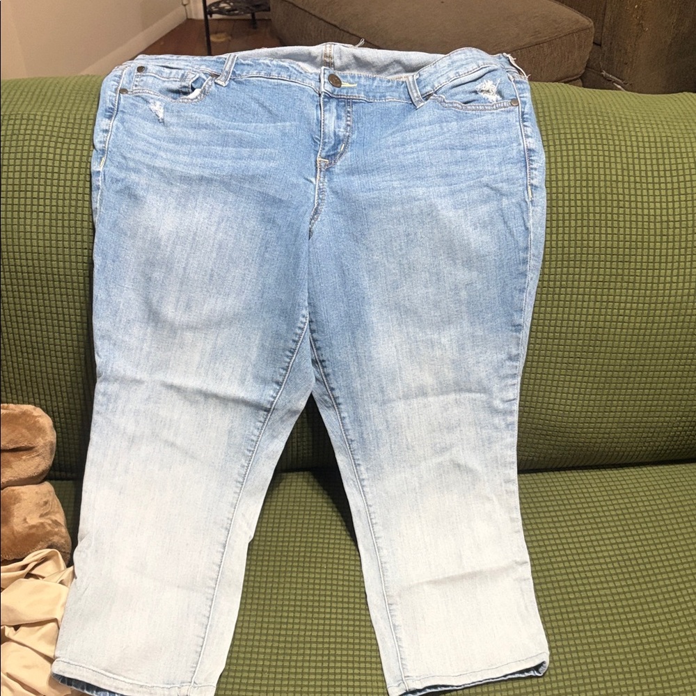 torrid Light Wash Ankle Crop Jeans